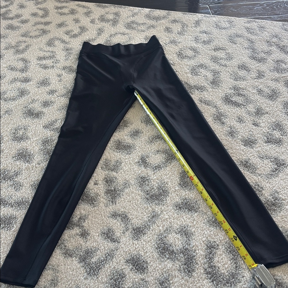 Like NEW SZ XS ALO Yoga Black AIRLIFT Leggings w Seam Details - Picture 3 of 5